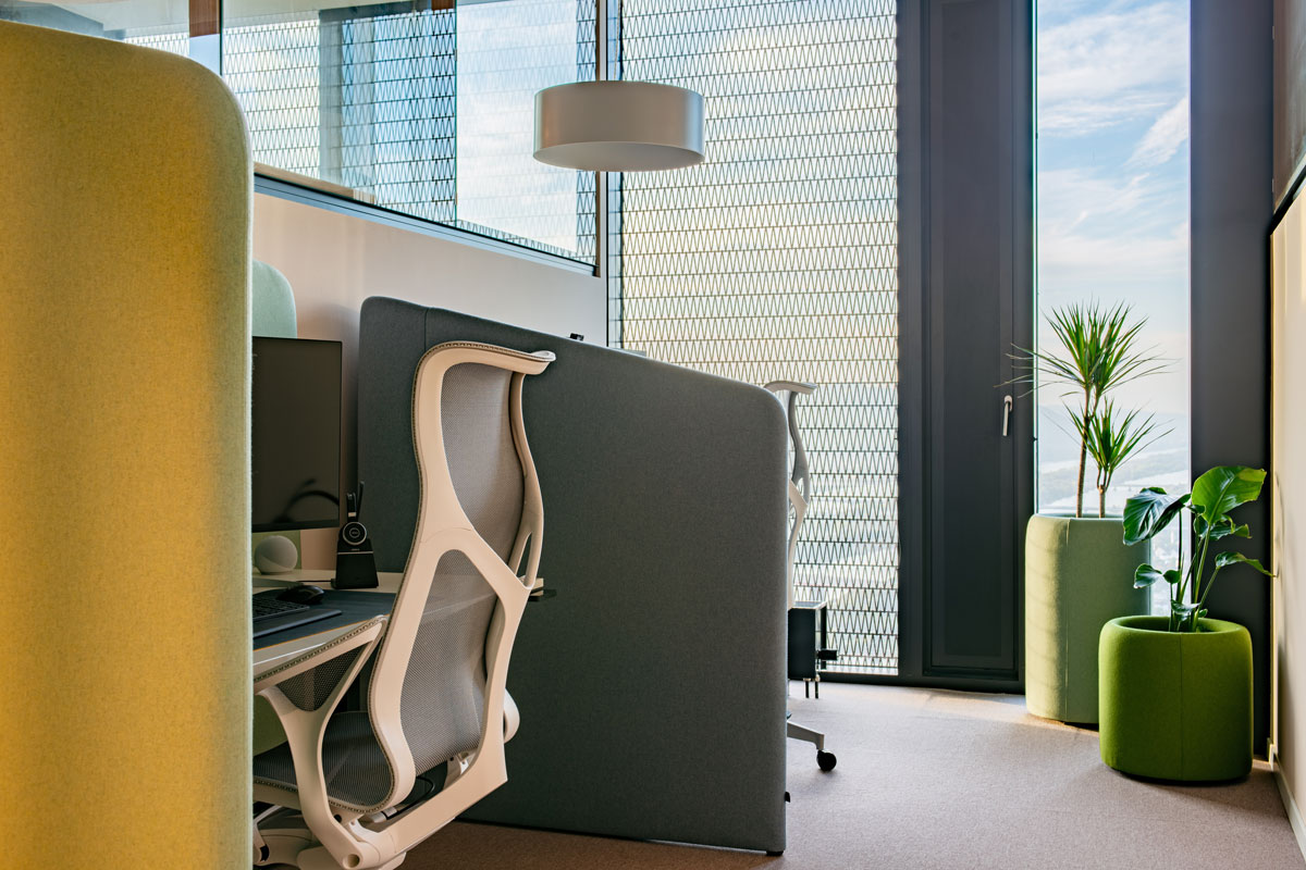 Office Vienna DC Tower interieur